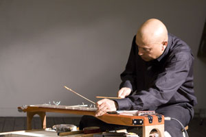 Ganesh Anandan performing with shruti sticks