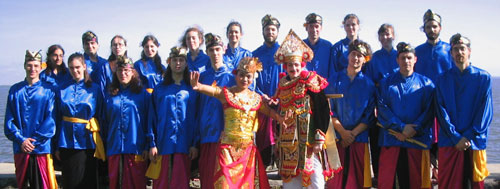 Giri Kedaton in 2006. Taken in 2006 at Stewart Hall's field, Pointe-Claire - Photo courtesy of Giri Kedaton